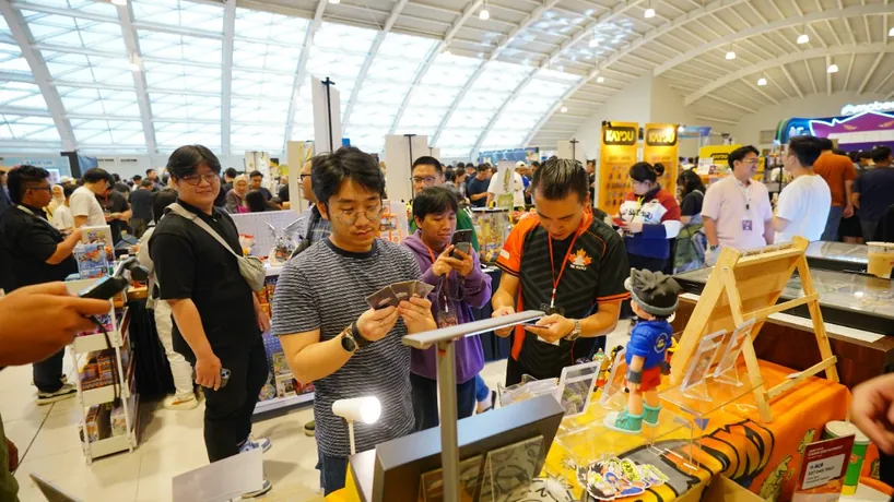 Busy tenant booth